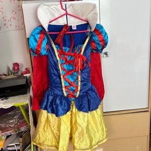 Spirit Halloween Snow White Costume S/m